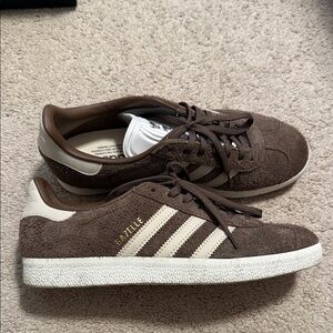 Adidas Gazelles - NWOT Size 9
